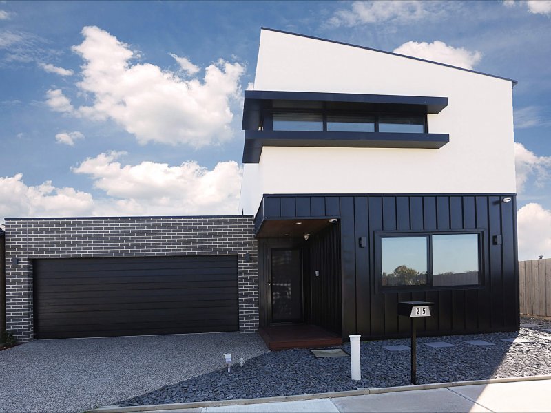 Keysborough Residence by Lvant Projects